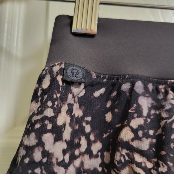 COPY - Lululemon 2-in-1 SHR Short 6" - Picture 8 of 11